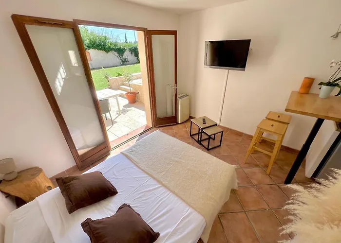 Studio Avec Jacuzzi Et Piscine
